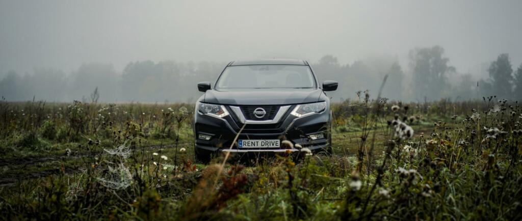 alt - Прокат Nissan X-Trail в Киеве — аренда внедорожника посуточно RentDrive